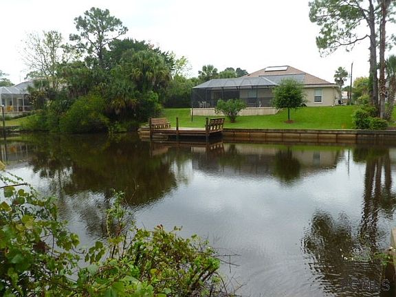 3rd image of 7 Cedarfield Ct