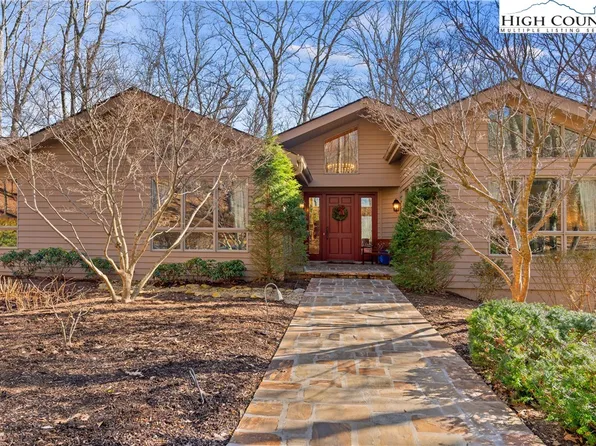 1146 Vista Way, Linville, NC 28646