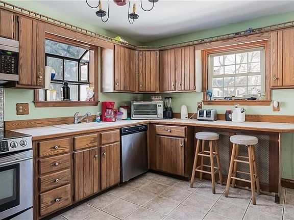 Kitchen, Right Unit, 2