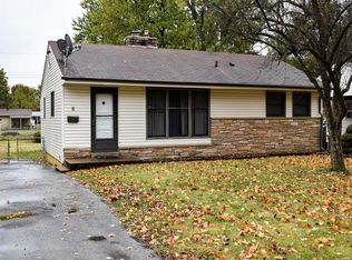 6 Mercury Dr, Florissant, MO 63031