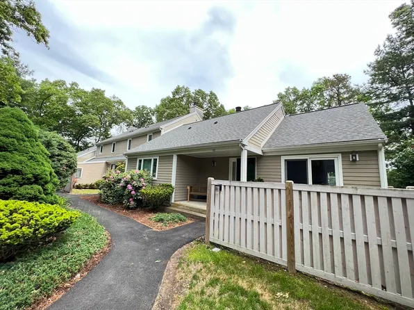 92 Fifer Ln #92, Lexington, MA 02420
