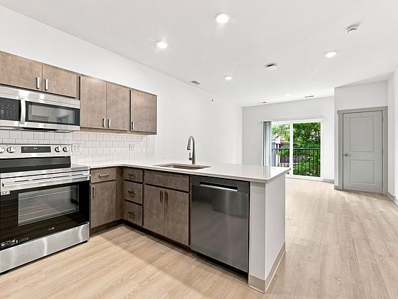 5th image of 4965 Plainfield Ave NE #304