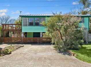 1009 3rd St, Seabrook, TX 77586