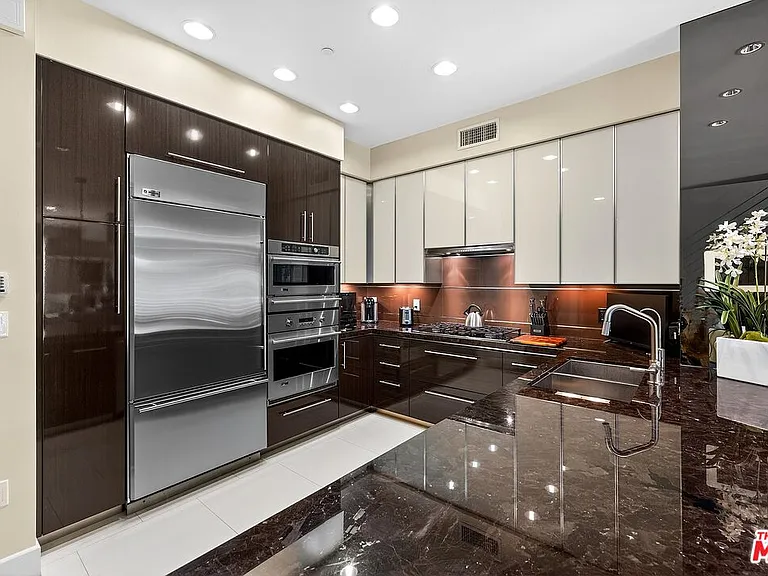 1318 S Roxbury Dr #314 — Photo 13