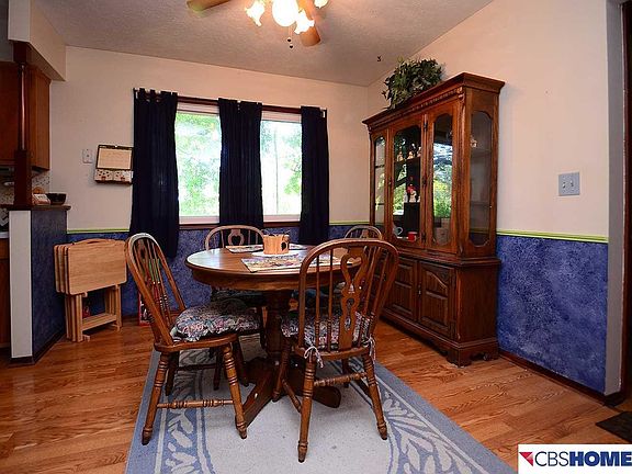 3rd image of 310 Garden Ave