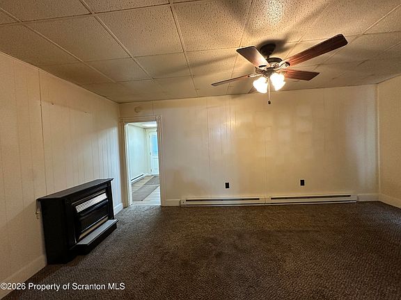 3rd image of 546 Main St