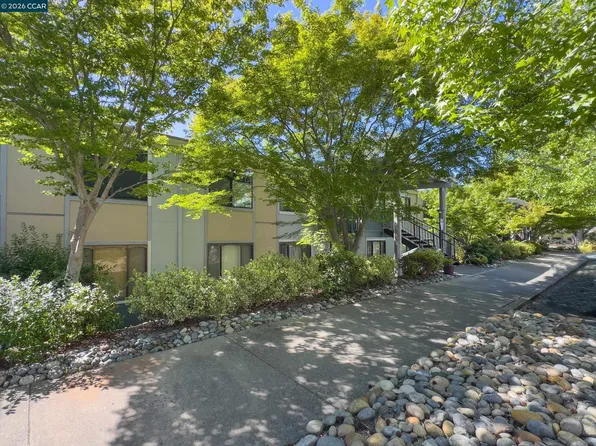 3349 Golden Rain Rd APT 15, Walnut Creek, CA 94595