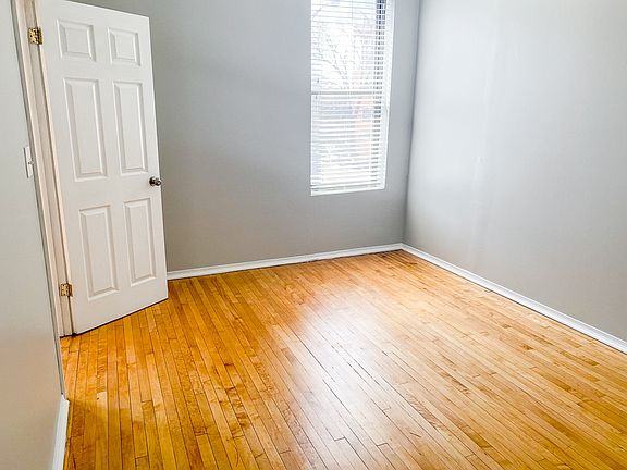 5th image of 2056 W Division St APT 2E