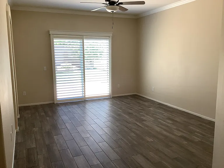 31775 Emerald Dr — Photo 13