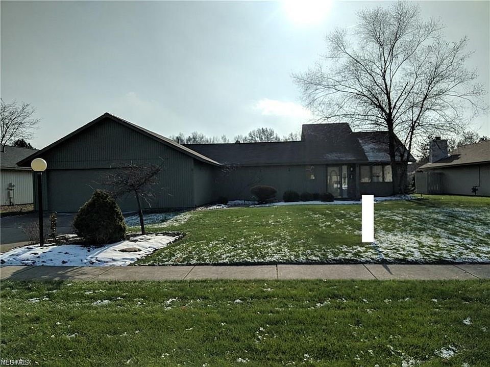 1st image of 32825 Woodstone Cir