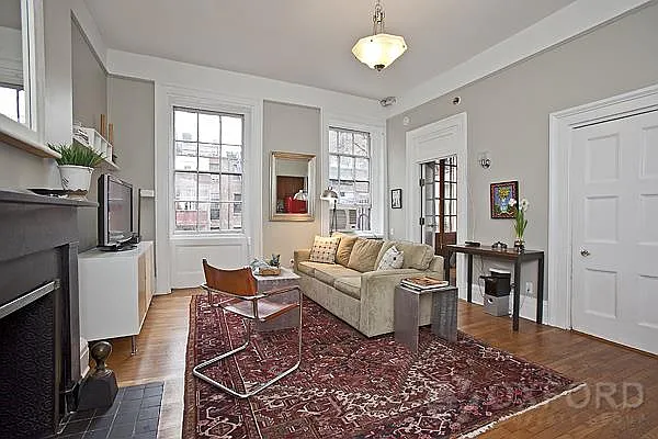 Rented by Oxford Property Group | media 44