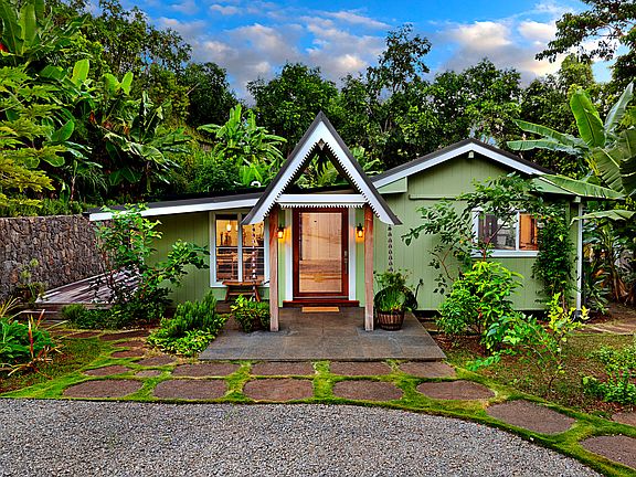 2nd image of 3720A Moloaa Rd