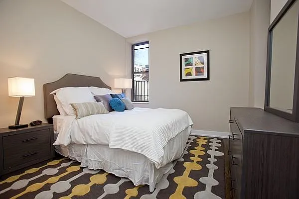 Sold by Park River | media 10