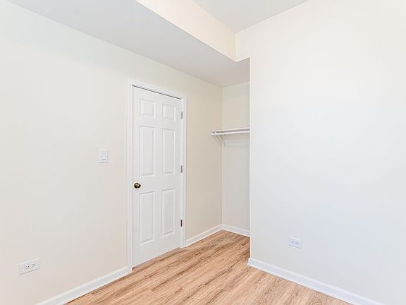 5th image of 5025 W Huron St Unit 2