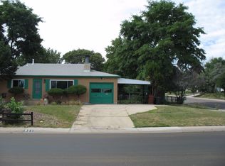 921 S Van Gordon Ct, Lakewood, CO 80228