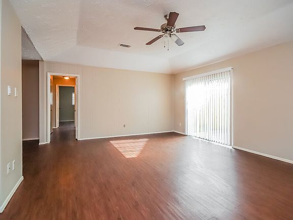 3rd image of 4118 Brookhead Trl