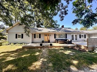 1106 E Vandalia Rd, Jacksonville, IL 62650