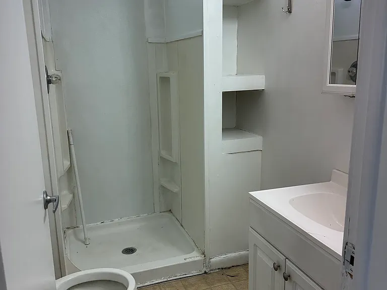 93 Sailly Ave #101 — Photo 2