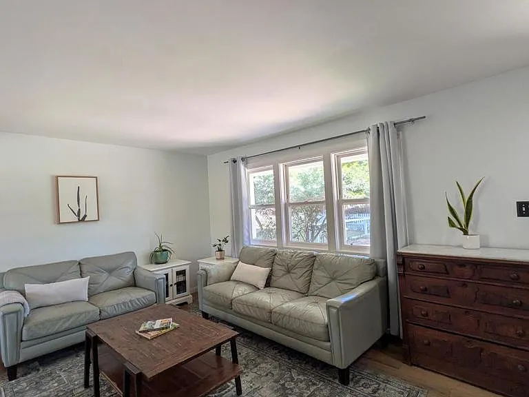 414 Vallerio Ave — Photo 4
