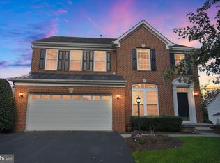 6837 Rathbone Pl, Gainesville, VA 20155