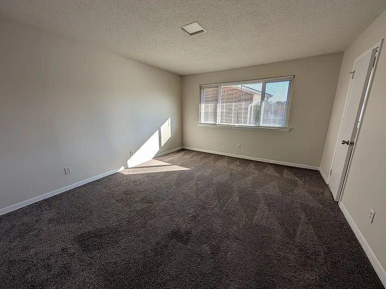 2356 Champion Ct — Photo 7