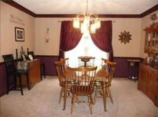 105 Pinehurst Dr, Cranberry Twp, PA 16066