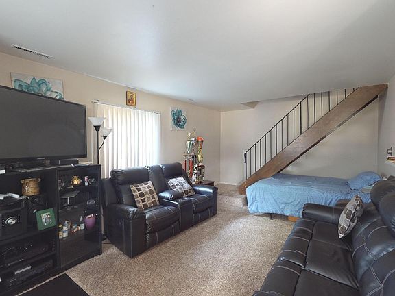 2nd image of 1662 Williamsburg Ct APT B