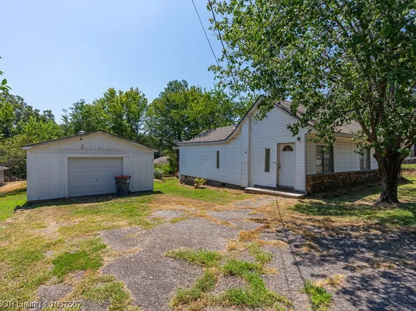 211 W Houston St, Greenwood, AR 72936