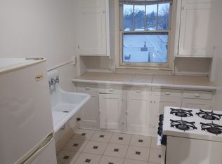 Saint Clair court, Saint Paul, MN 55105