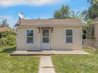 916 Jackson St, Mishawaka, IN 46544