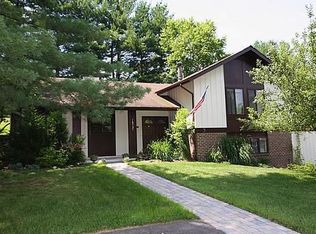 10721 Wayridge Dr, Montgomery Village, MD 20886