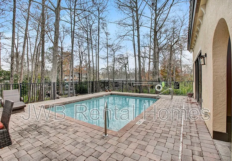 8859 Amalfi Ct — Photo 35