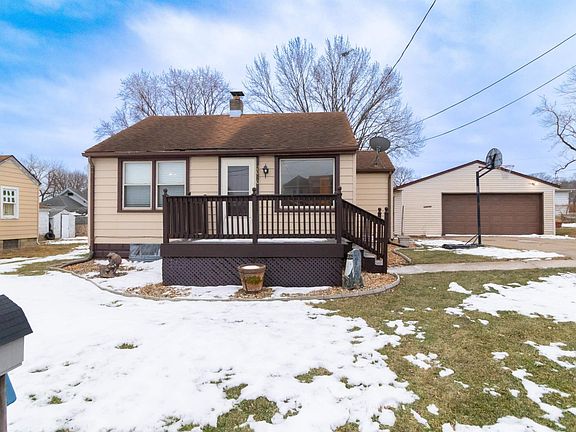 3rd image of 2010 E Longshore Pl