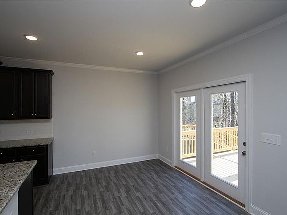 4th image of 3583 Lachlan Dr