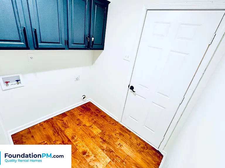 8712 Carrollwood Ln — Photo 14