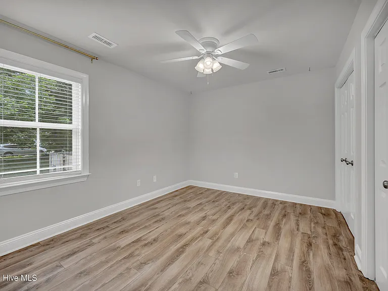 720 S 7th St — Photo 14