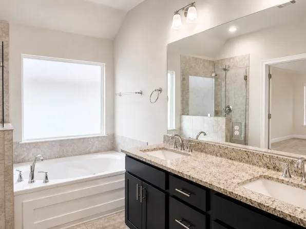 4157 Grassy Lake Dr, Bossier City, LA 71111