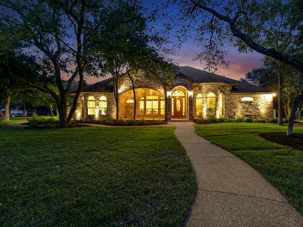 301 Goldridge Dr, Georgetown, TX 78633