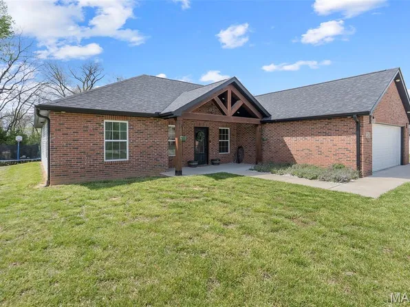 214 Gladiola St, Jackson, MO 63755