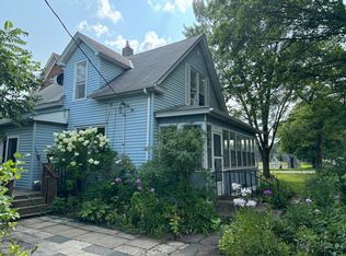 550 Saint Clair Ave, Saint Paul, MN 55102