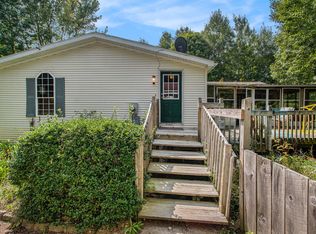 7112 E Woodrow Ave, Hesperia, MI 49421