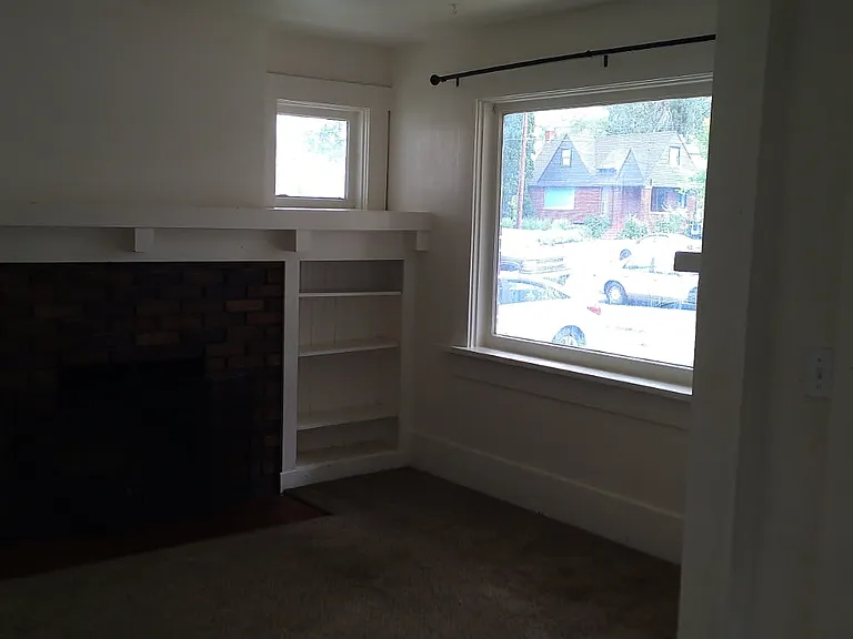337 N 200 E — Photo 21