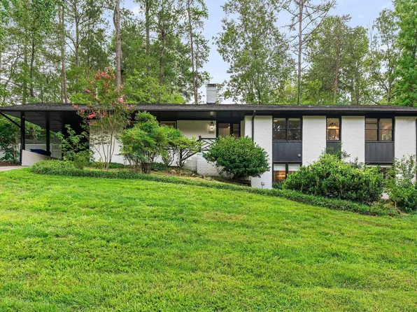 1300 Leclair St, Chapel Hill, NC 27517