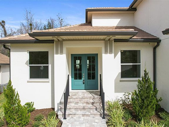 5th image of 523 Sanctuary Golf Pl