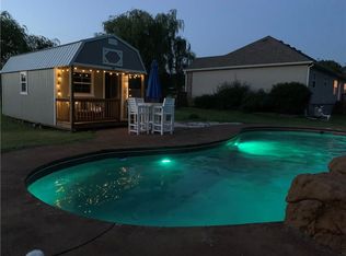 19933 Meadow Dr, Bella Vista, AR 72732