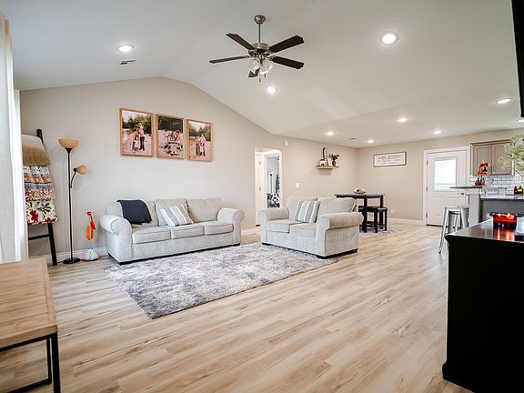 5th image of 1110 Aundria Avenue