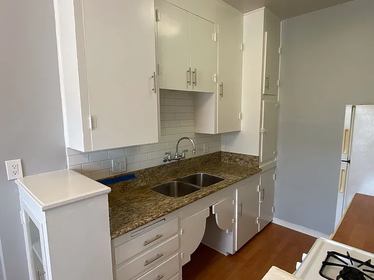 3824 Fourth Avenue — Photo 14