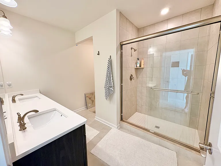 6 Stratton Dr #201 — Photo 9