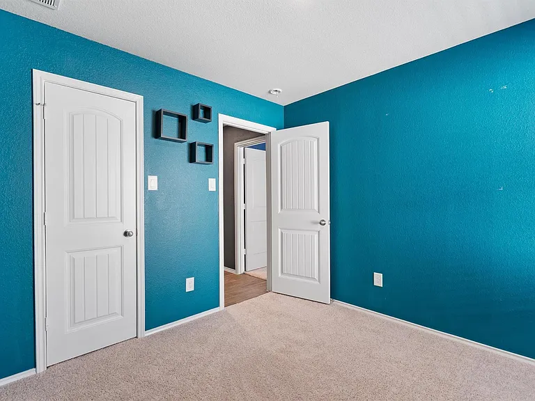 352 Sickle Loop — Photo 28