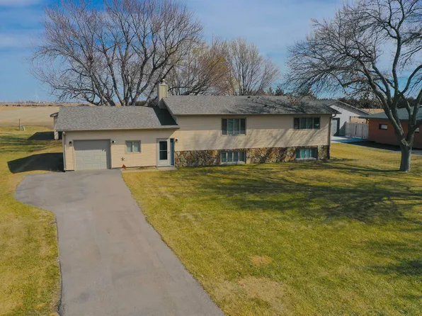 1465 S Wabash Ave, Hastings, NE 68901